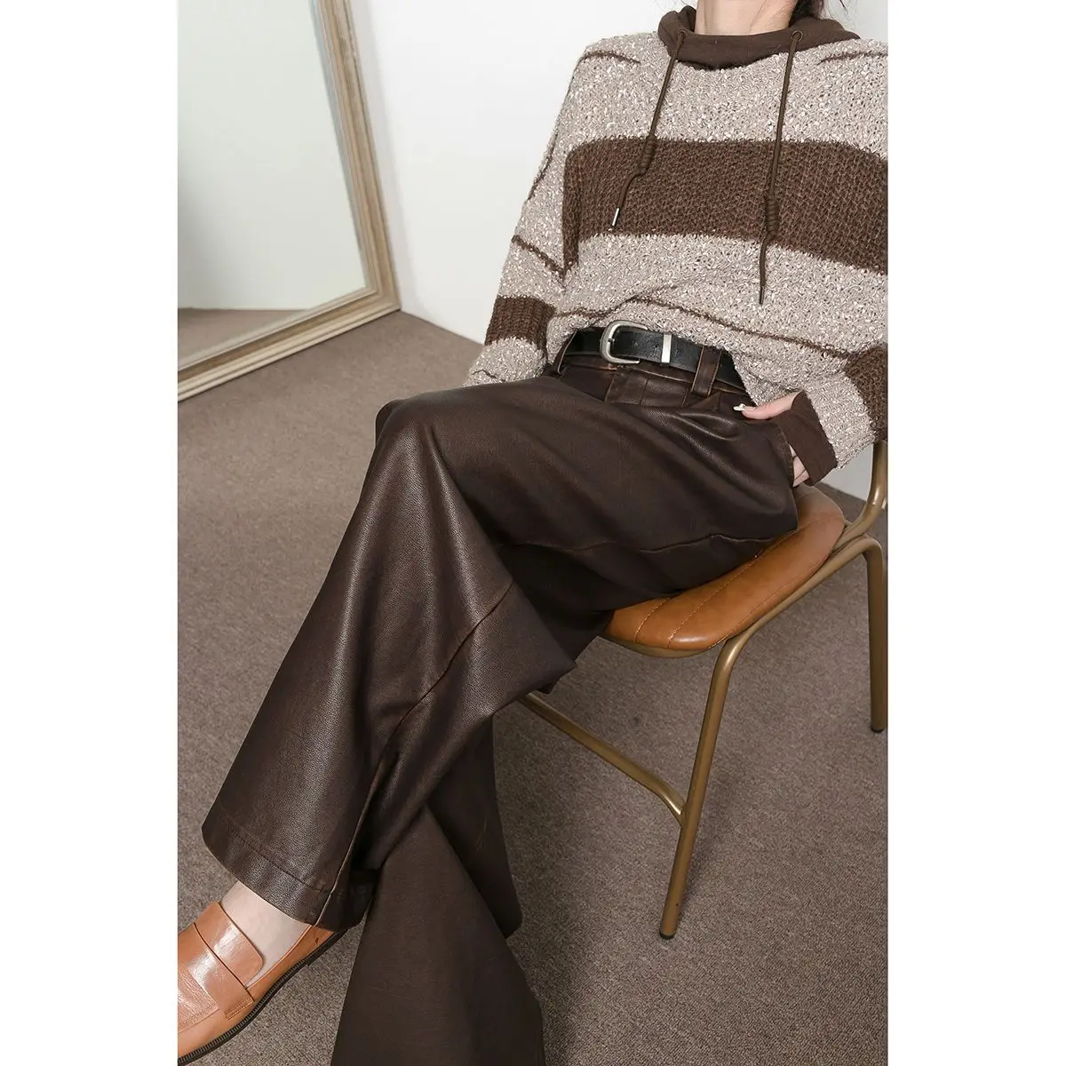 Maillard Retro Brown Pleated PU Leather Pants for Women New Autumn and Winter Styles High Waist Wide Leg Trendy Loose Pants