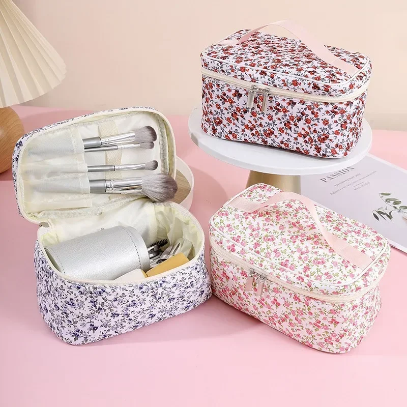 Women Cotton Makeup Bags Vintage Cosmetic Case Flower Large Capacity Tote Portable Cosmetic Storage Handbag Travel Organizer Bag