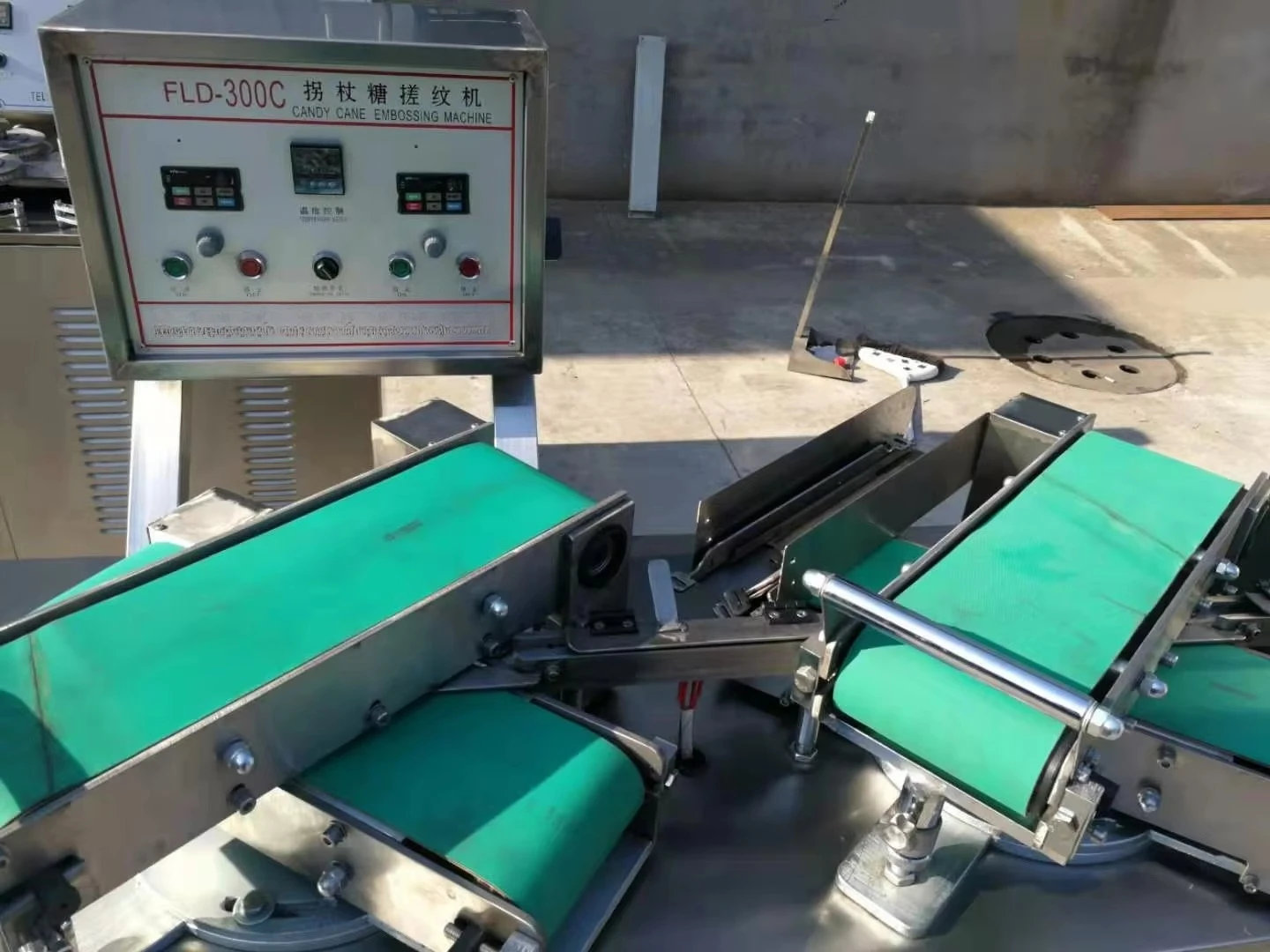 FLD Embossing Machine for DIY Crafts Paper Card Embosser