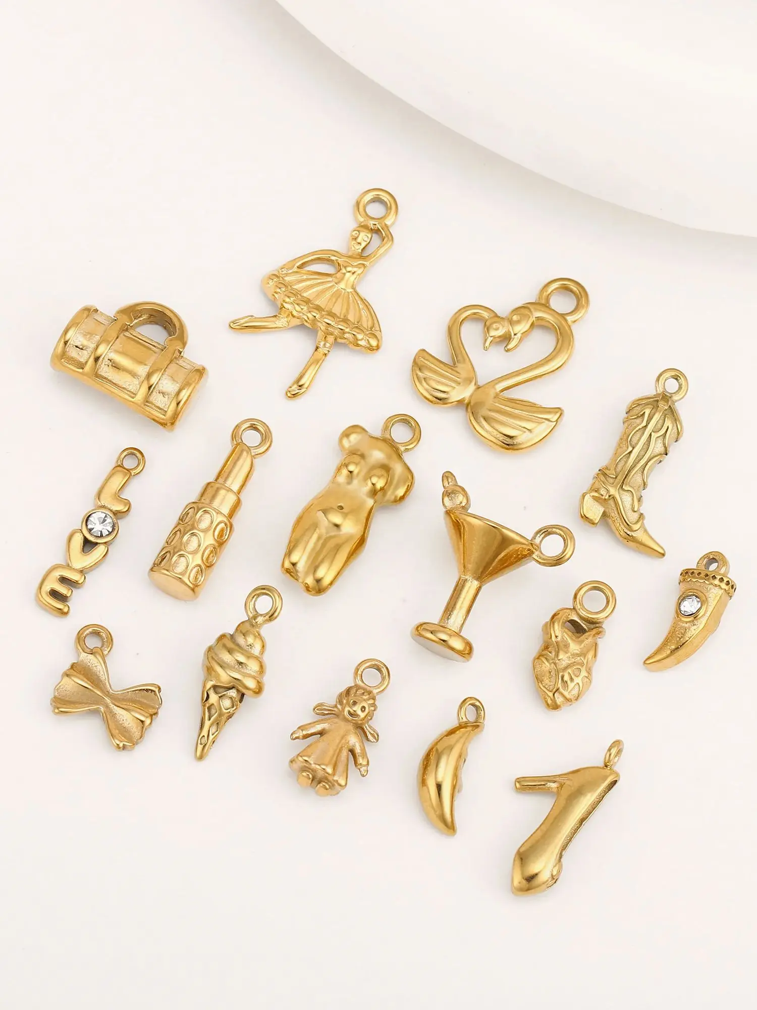 3 pièces de breloques en acier inoxydable de style mode, motifs rouge à lèvres, verre à martini, danseuse de ballet, pour la fabrication de colliers et de bracelets exquis en DIY