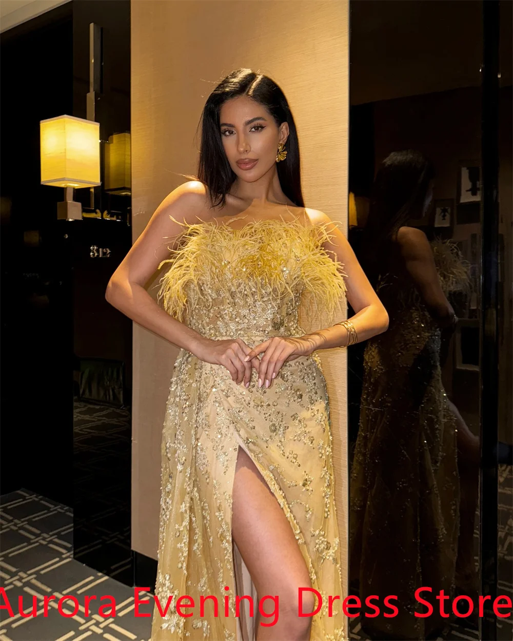 فستان كوكتيل رائع من التول النقي مخصص فاخر برقبة قارب شرابة مطرز بشق أمامي وسحاب خلفي مخصص رداء السهرة