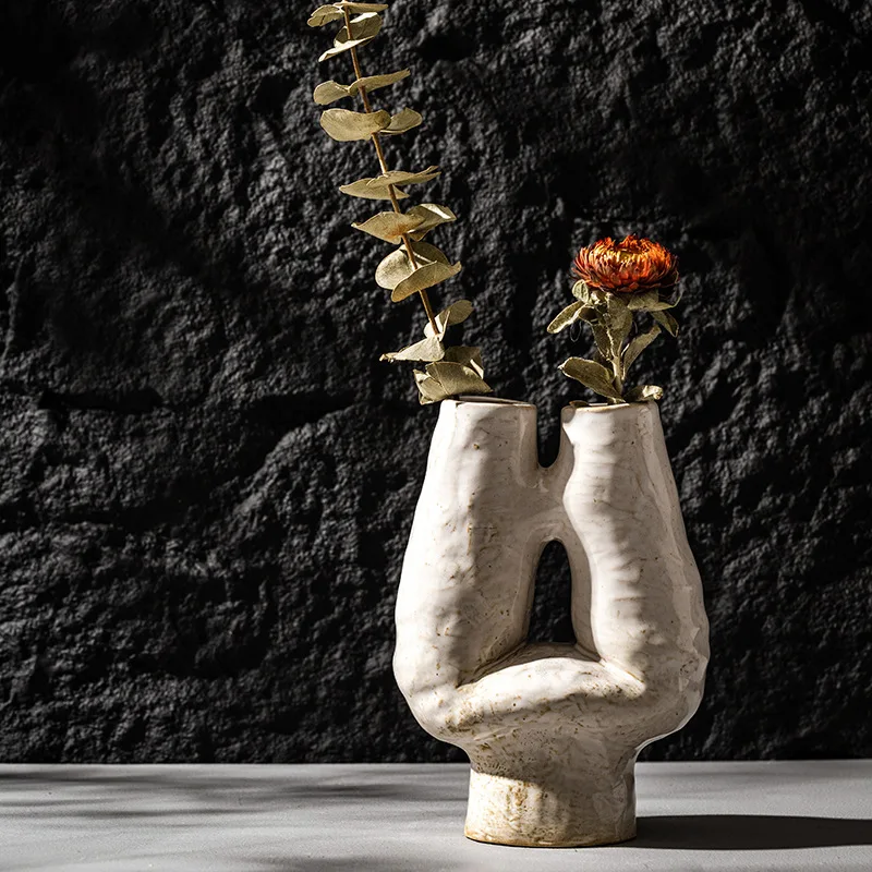 

Nordic Vase Light Luxury Ceramic Ornament Home Decoration Exhibition Hall Flower Vase Italian Art Soft Decoration Cross-border