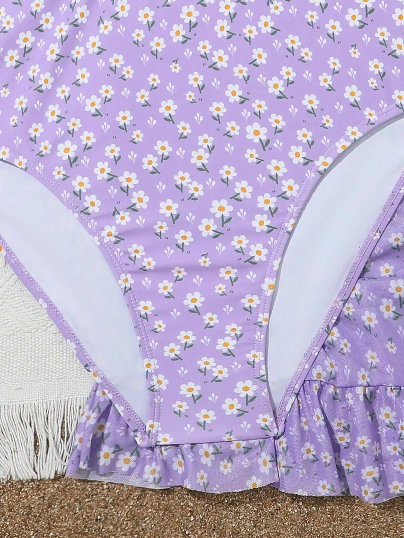 

Женский комплект бикини с цветочным принтом, рюшами, вырезом спереди и юбкой-шортами