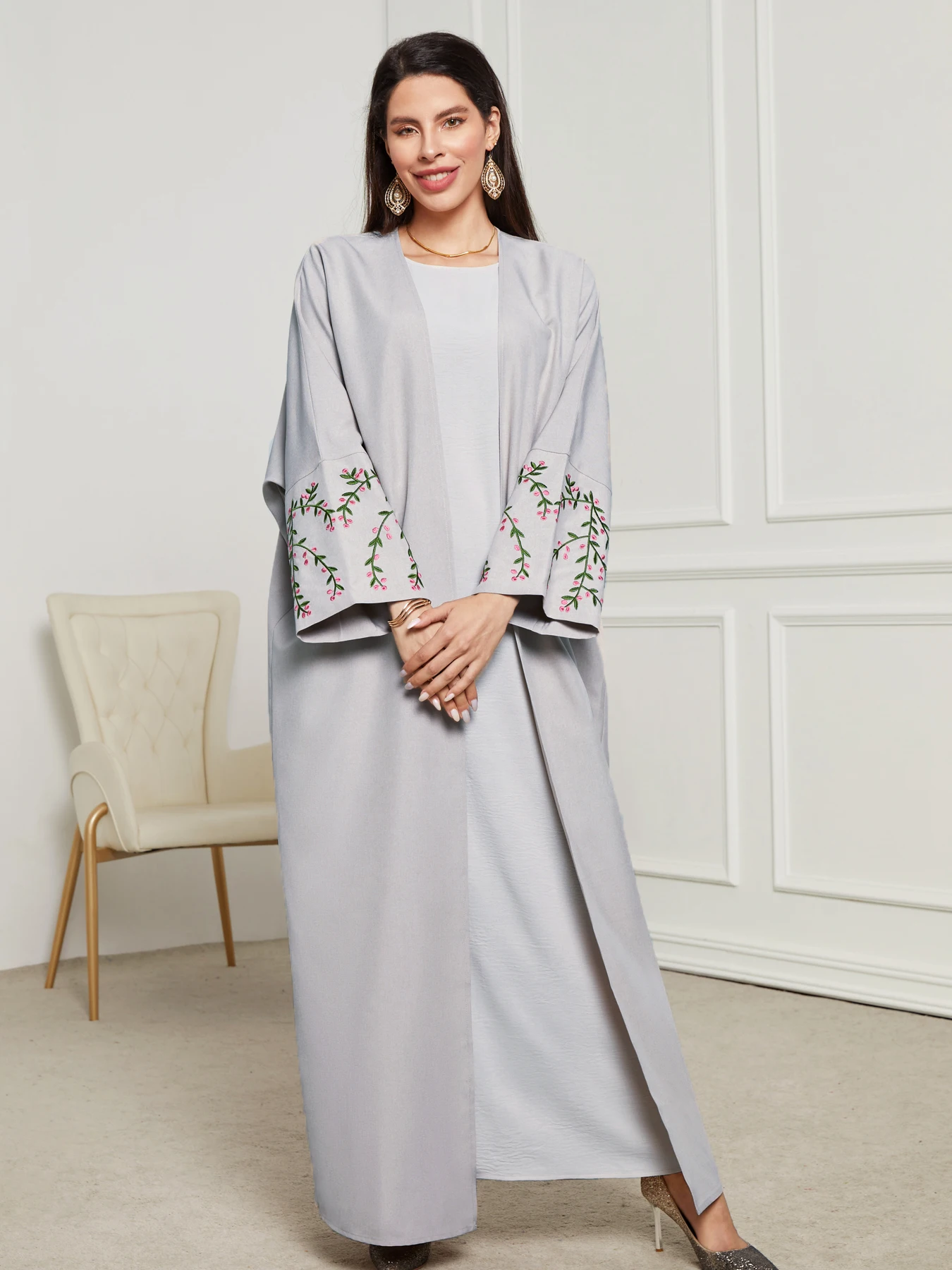 Hot Muslim Ramadan Eid Bangladesh Embroidery Batwing Sleeve Open Kimono Abaya Kuwaiti Moroccan Women Robe Islam Clothing