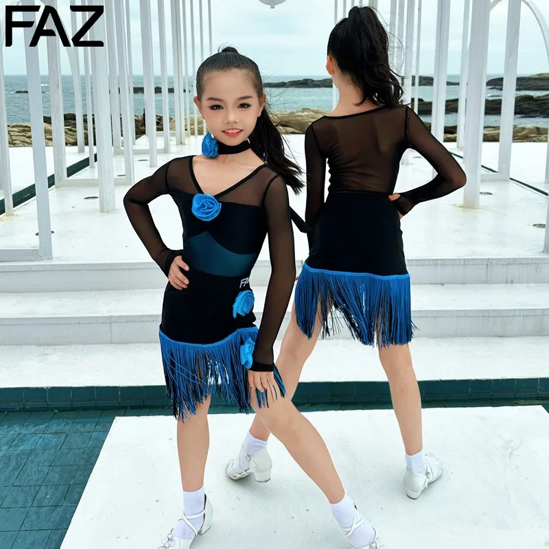 فستان ممارسة بدلة الرقص اللاتينية المخصص للفتيات فستان أداء المنافسة المهنية شبكة سوداء مجموعة شرابة الأزهار الزرقاء