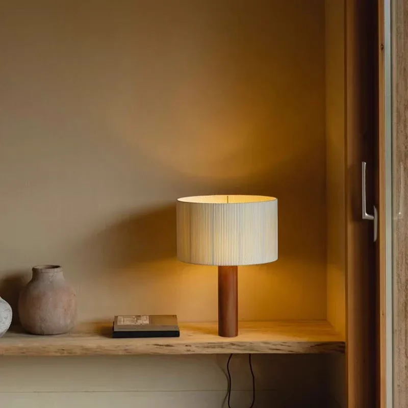 Wabi-sabi Table Light Fabric Table Lamp Vintage Minimalist Solid Wood Table Lamp for Bedroom Living Room home LED Lighting