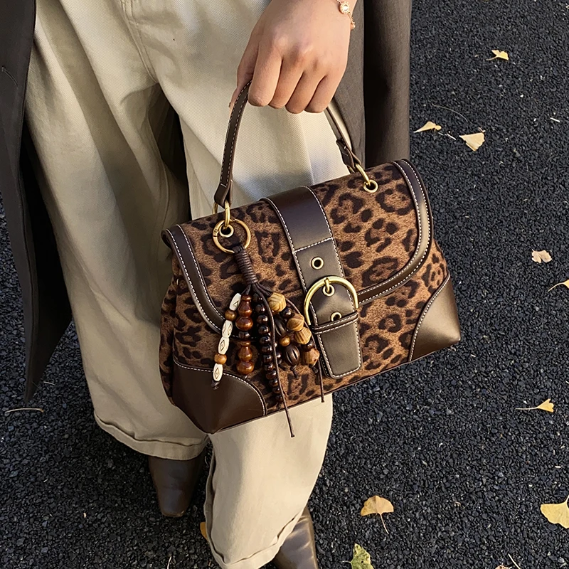 

2025 Autumn Winter New Retro Leopard Print Handbag Women's Bag Commuter Single oulder Slant Cross Small Carryall Bag