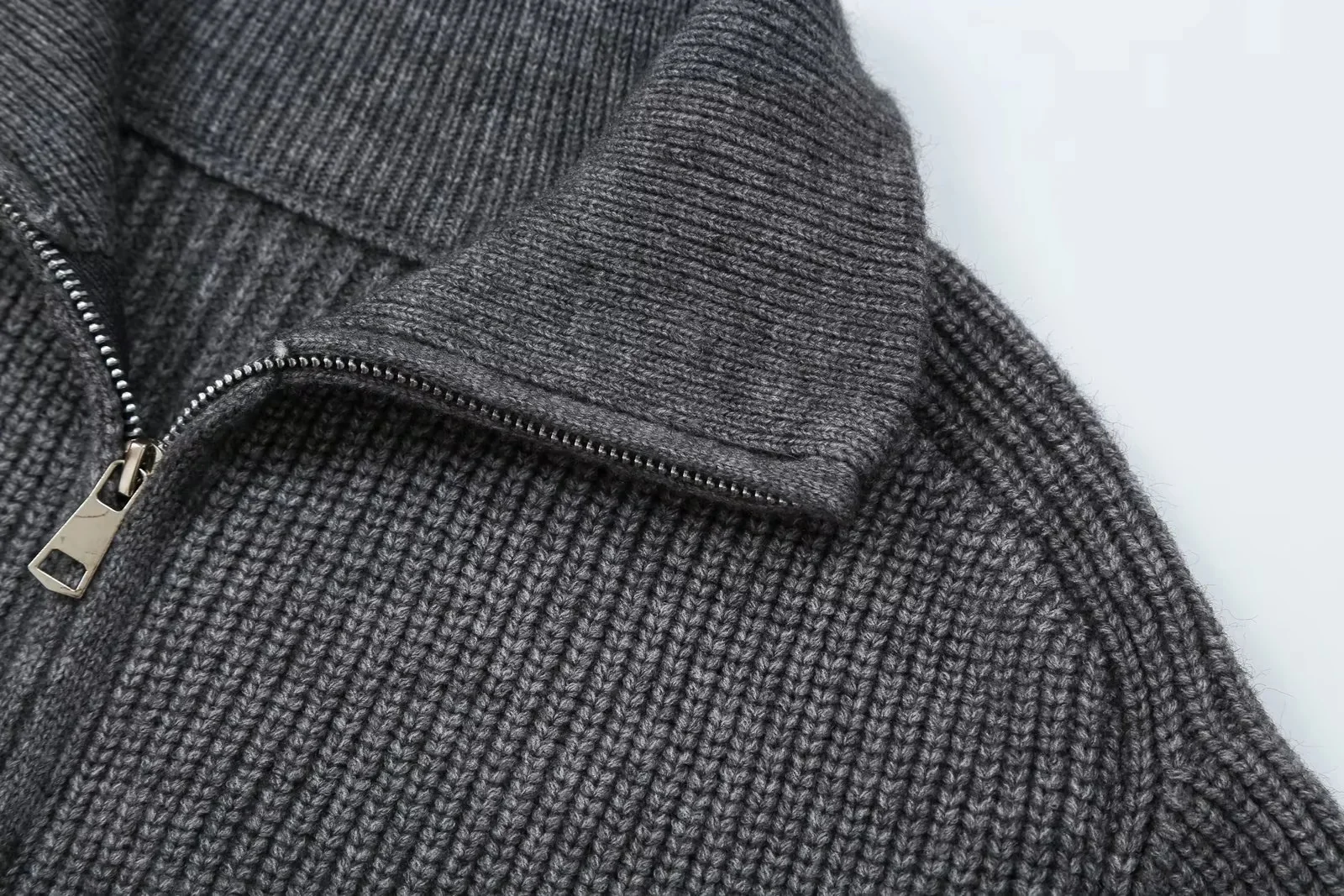 KONDALA Damen Trendiges Pendler-Hosen-Set Reißverschluss-Revers-Strickjacke Elastische Taille Hose Neue Mode 2026 Herbst Winter Freizeit-Set – Detail 31