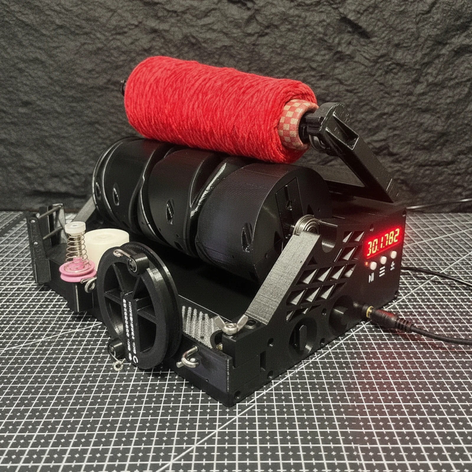 Compact Electric Yarn Winder Digital Display Counter Stable Desktop Yarn Winding Machine for Home Studio