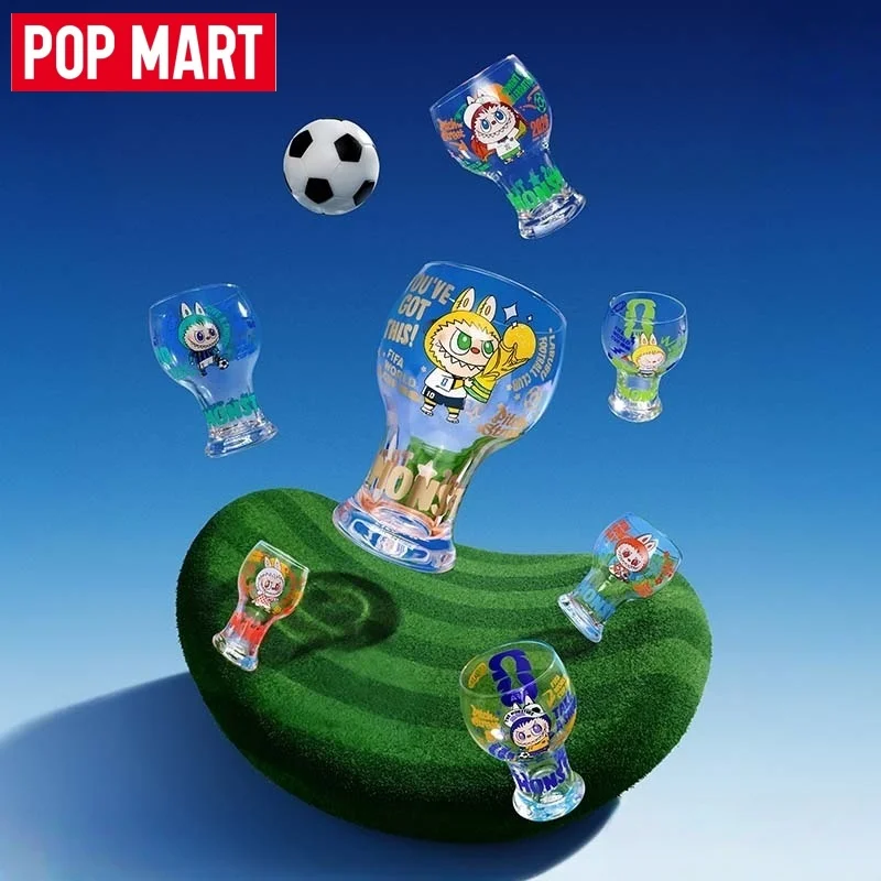 

POPMART The Monsters × Fifa Series Стеклянная кружка-сюрприз (Blind Box) Новинка Оригинальный Labubu Чемпионат мира 2026 Коллекционная посуда для напитков и милый подарок для фанатов
