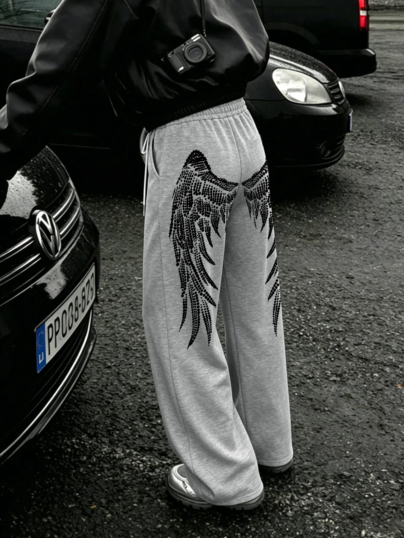 Men Y2K Streetwear Sweatpants, Rhinestone Effect Symmetrical Angel Wing Double Side Print Drawstring Loose Wide Leg Jogger Pants