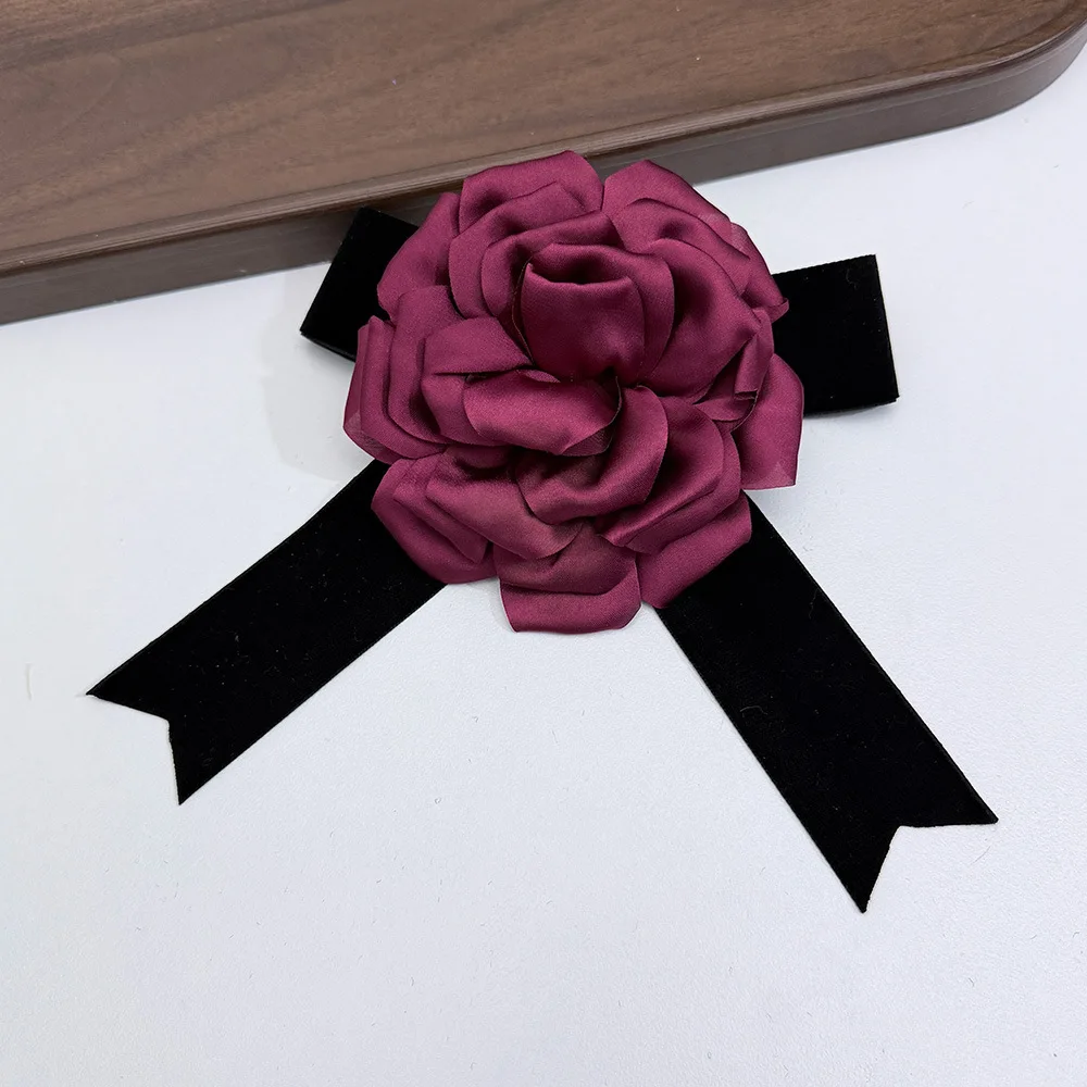 Samt-Rosenblüten-Brosche für Damen, Hochwertige Schleifen-Korsage, Anstecknadeln, Elegante Kleidungsdekoration, Schmuckgeschenke – Detail 4