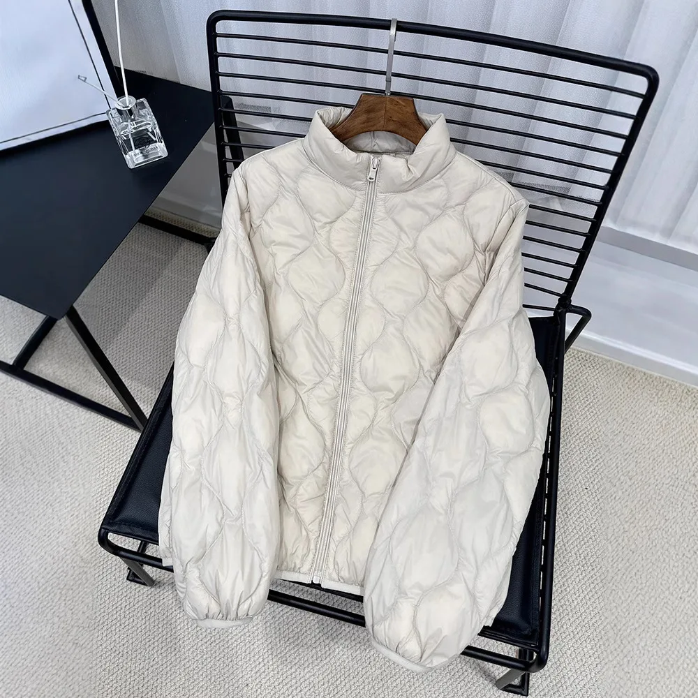 2025ฤดูหนาวStand Up Collarอเนกประสงค์น้ําหนักเบาปักเป้าลงเสื้อแจ็คเก็ตผู้หญิงUltra Light Warm Parka 90เป็ดสีขาวลงCoat