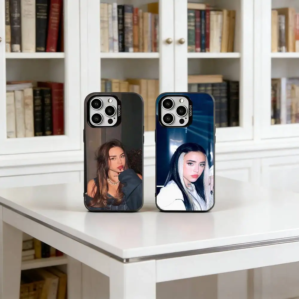 

Singer N-Nicki Nicole Phone Case For iPhone 17,16,15,14,13,12,11 Plus,Pro Max,XS,Colored Silver Plated Inside Cover