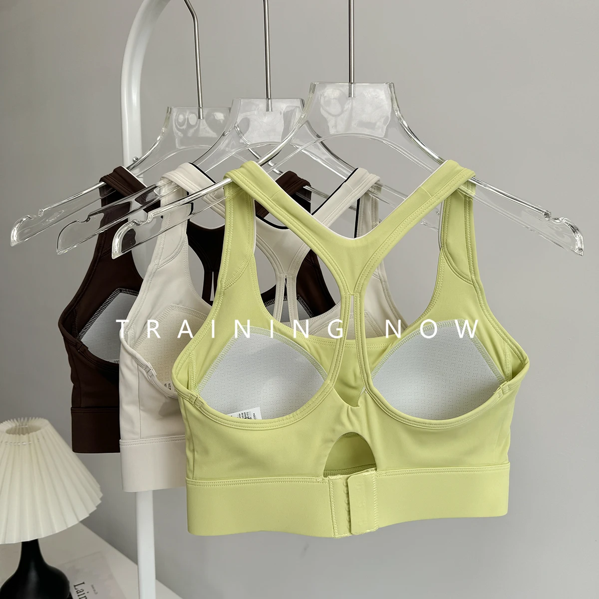 

High-end integrated sports underwear for women's fitness shock-proof gathering beauty back yoga suit bra outside wearing