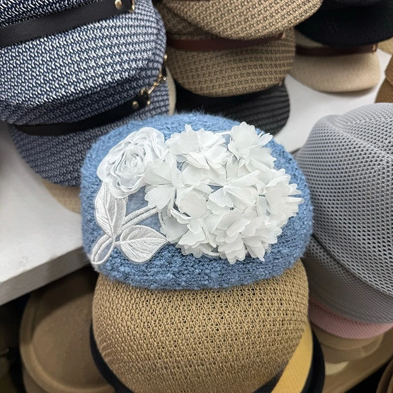 Autumn and Winter Three-dimensional Flower Decoration Warm Knitted Hat for Women Commuting Travel Korean Style All-match Beret