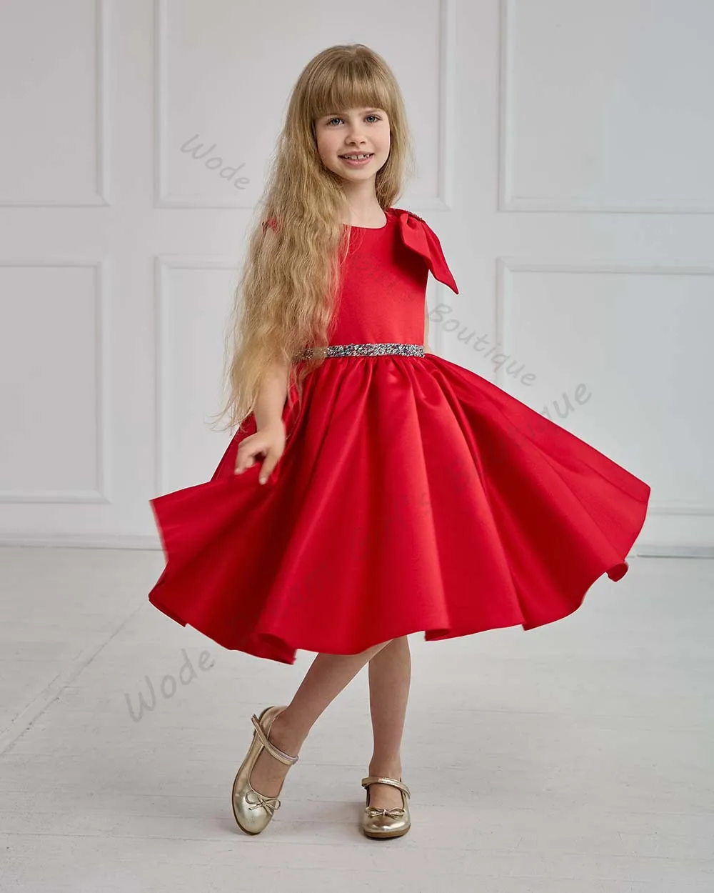 

Girls Princess Dress Chic Satin Bow Knee Length Birthday Pageant Gown With Beaded Sash Customized Wedding Dress for Flower Girls