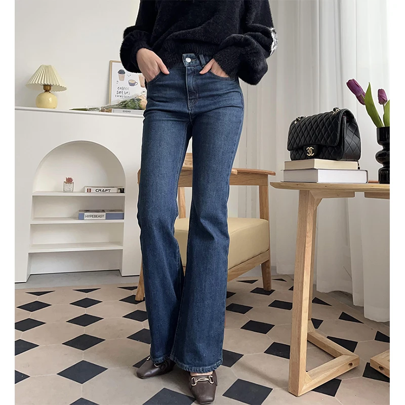 

Женские джинсы клеш с высокой талией из выцветшего хлопкового стрейч-денима, с металлической биркой, осенне-зимние, глубокого цвета