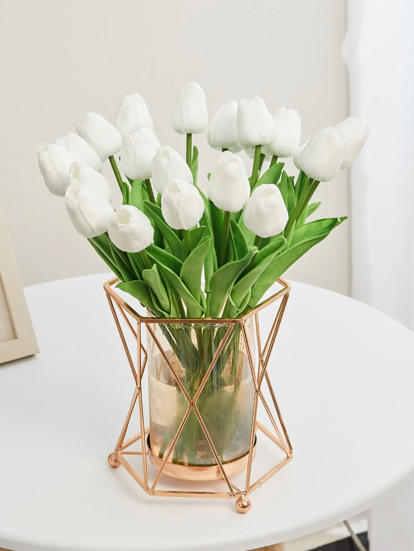 Simulazione tulipano bianco Feel Tulip Flower decorazione della casa ornamenti fotografia di nozze puntelli fiori finti 10 pz/20 pz