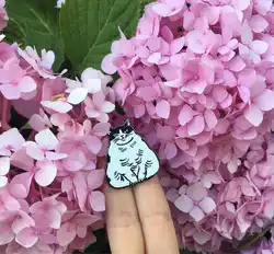 white Cat enamel pin