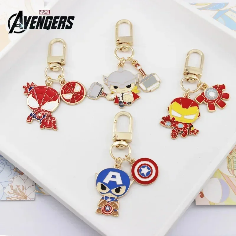 Disney Iron Man porte-clés Spider-Man Thor Captain America Action Anime Figure porte-clés dessin animé voiture sac à dos pendentif ornement cadeau