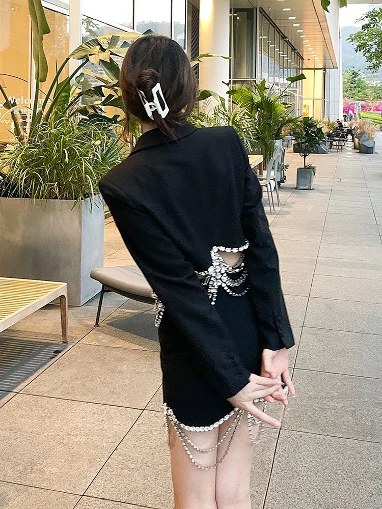 CHICEVER Casual Black Chain Tassels Hem Skirt For Women High Waist Solid Minimalist Mini Skirts Female Fashion Summer Clothing