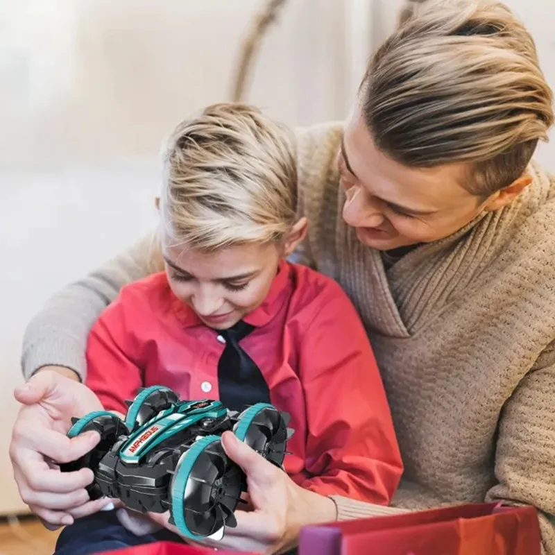 Remote Control Amphibious Stunt Car Waterproof, 360° Rotation, 15 Km/H Speed - Perfect For Kids Aged 3+