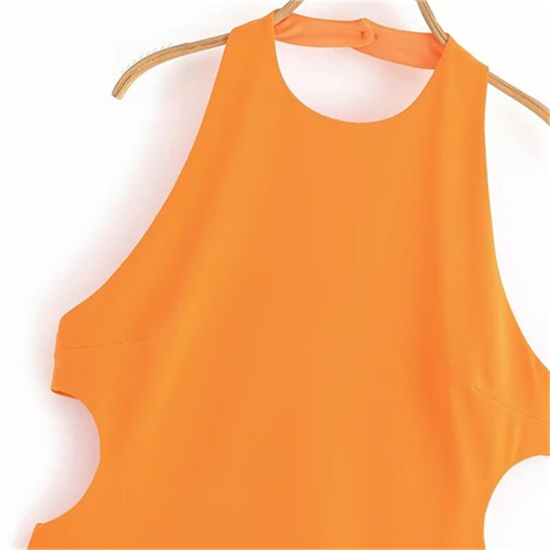 فستان نسائي صيفي جديد بخصر مزين أنيق ومثير بدون أكمام ورقبة رسن فستان قصير مفتوح الظهر