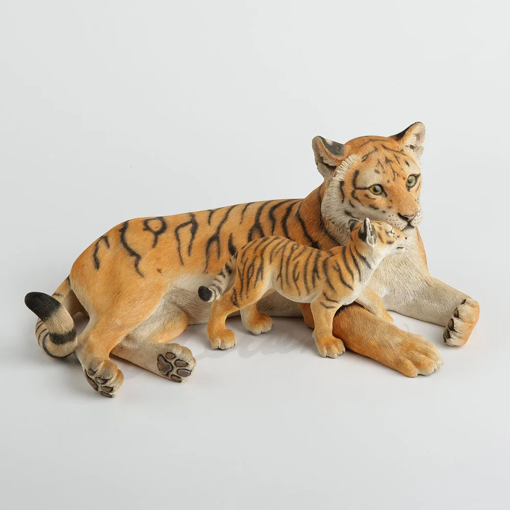 Lying Mother Tiger and Cub Resin Figurine Realistic Mom Child Tiger Sculpture Wildlife Animal Desktop Ornament Home Decor Gift
