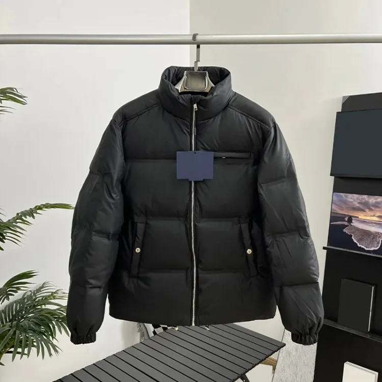 Giacca invernale da uomo di alta qualità con cappuccio calda Piumino da uomo di lusso Casual Addensare Parka Giacche invernali da uomo maschile Cappotto capispalla