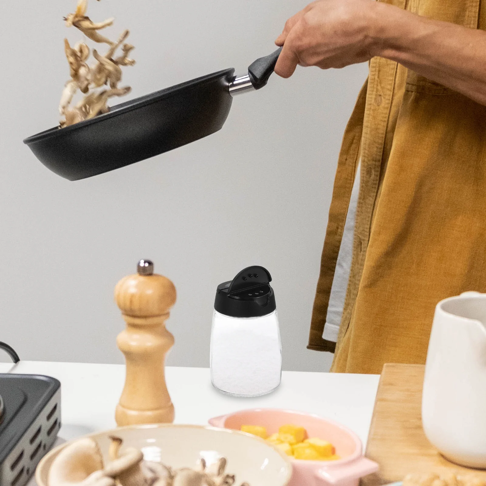 

4Pcs Kitchen Seasoning Jar Salt Bottles Glass Spice Containers Storage Box for Pantry Organization Seasoning Jar