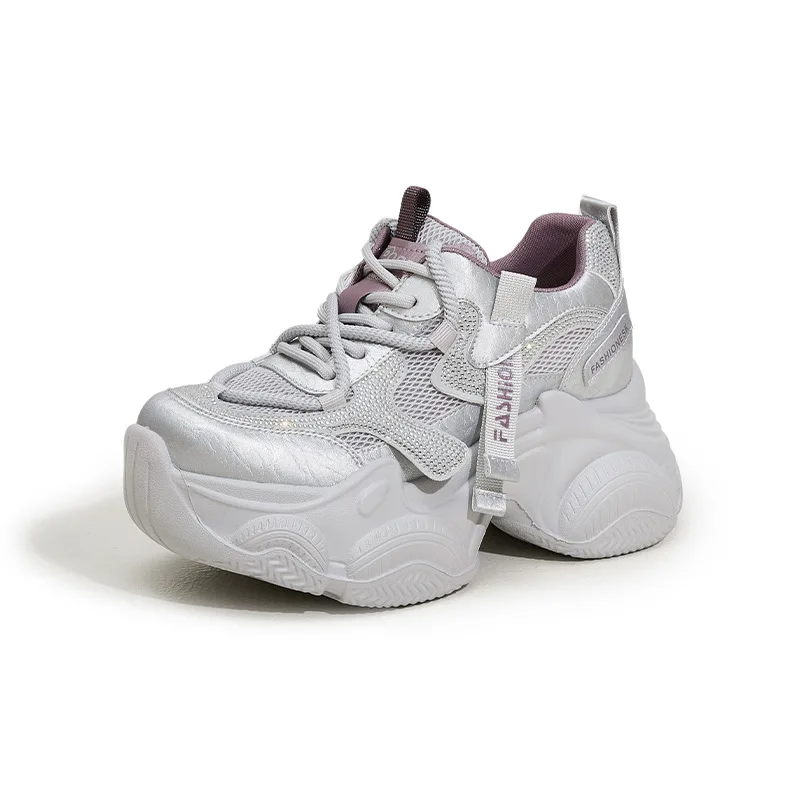 

Серые кроссовки на массивной платформе с кристаллами, женские дышащие туфли на толстой подошве, вулканизированные, модные, на шнуровке, нескользящие, спортивные.