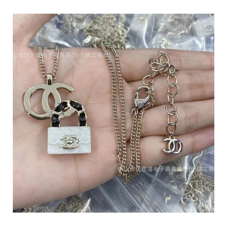 

Real Shot Double Double-layer Bag Necklace Women's Black and White Rhombus Collarbone Chain