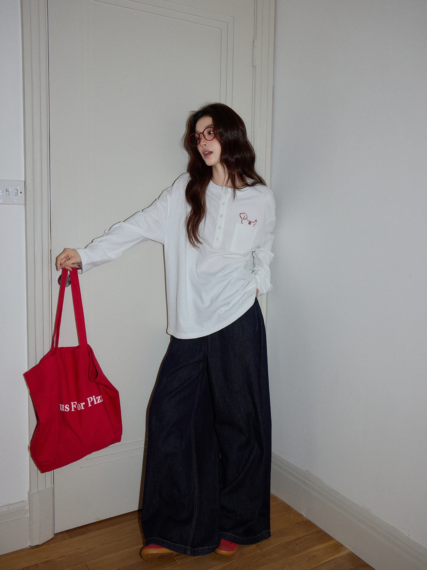 

Синие выцветшие джинсы в стиле ретро с высокой талией, драпированные свободные прямые повседневные широкие брюки длиной до пола с высокой талией