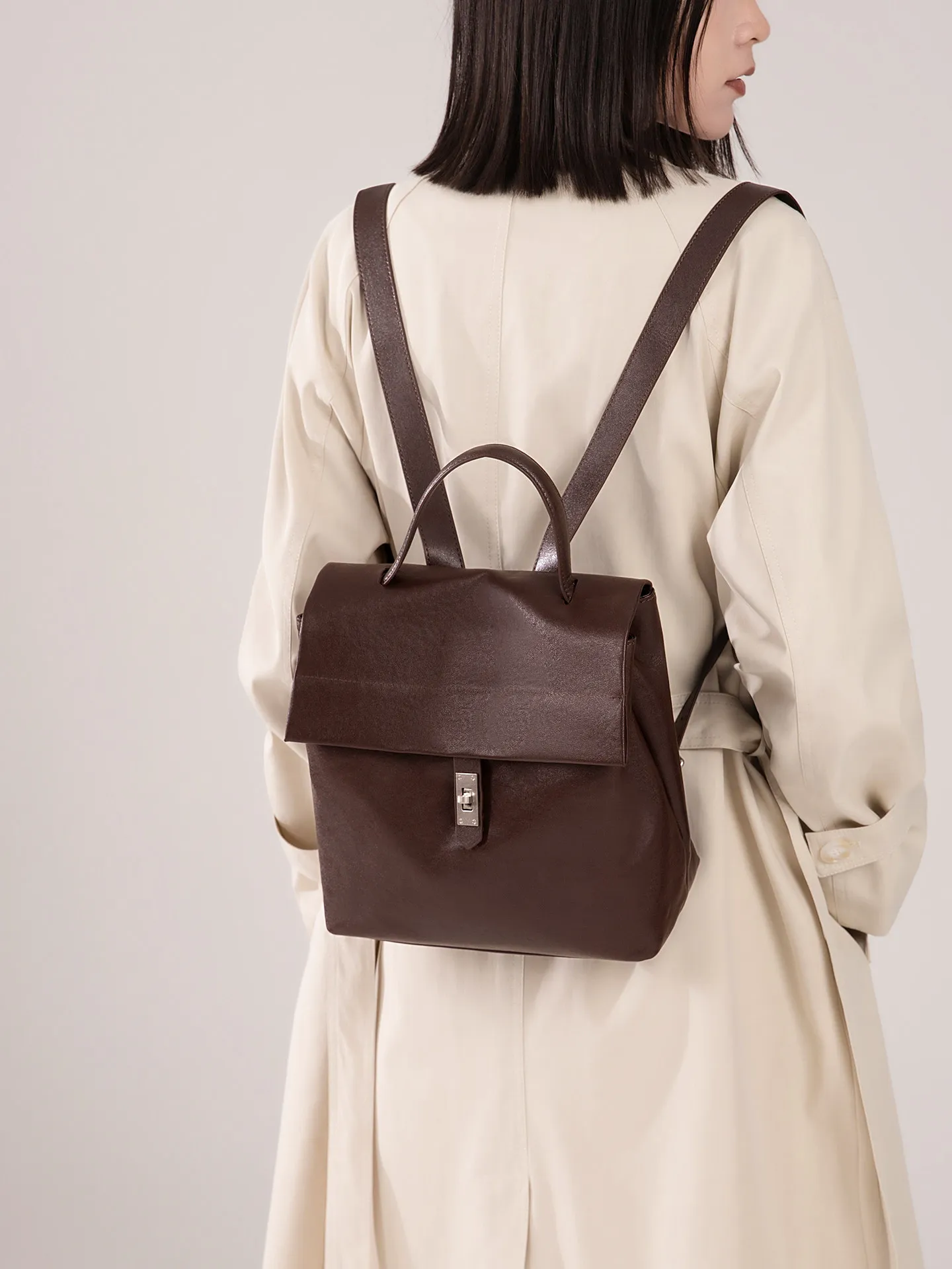 Vegetable Tanned Full-Grain Leather Leather Backpackage Women's High Sense 2026 New Women's Backpack Leather Retro