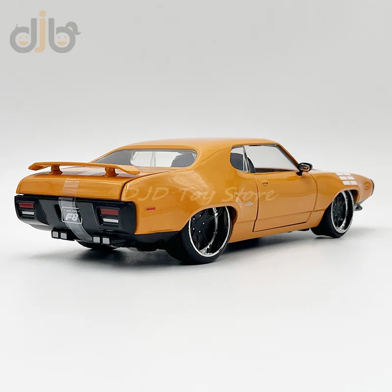 1:24 Diecast Car Model Toy PLymouth GTX Miniature Replica For Collection