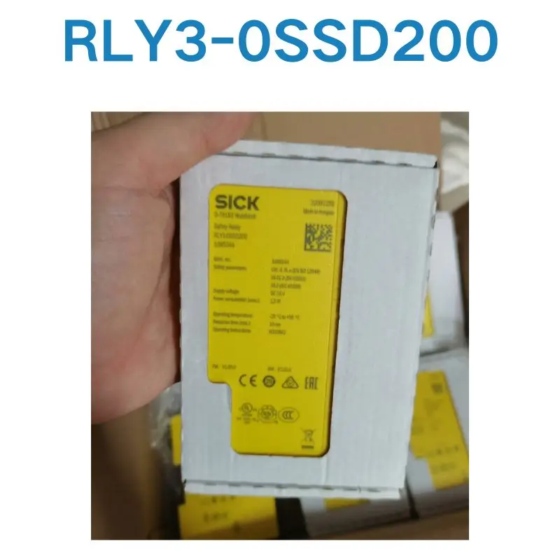 

New Safety relay RLY3-0SSD200 Fast Shipping