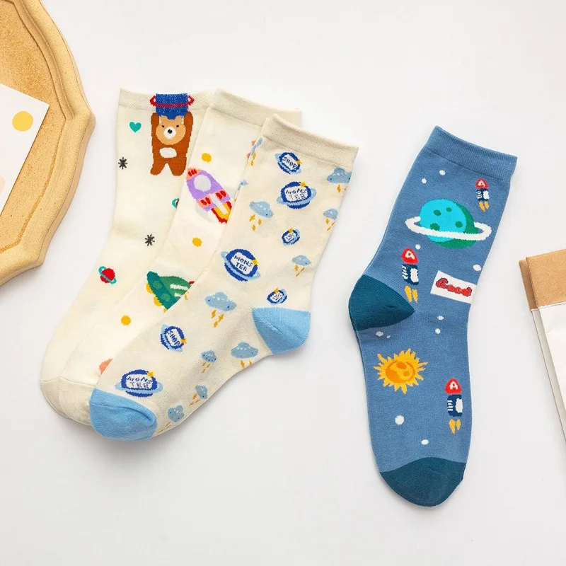 New Korean Space Cute Funny Socks Cotton Japanese Cartoon Astronaut Harajuku Socks Women Personality Planet Autumn and Winter