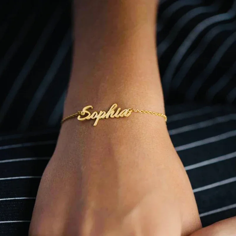 

Custom Stainless Steel Name Bracelet Personalized Letter Nameplate Jewelry Fashion Couple Bracelet Valentine's Day Gifts Bangle