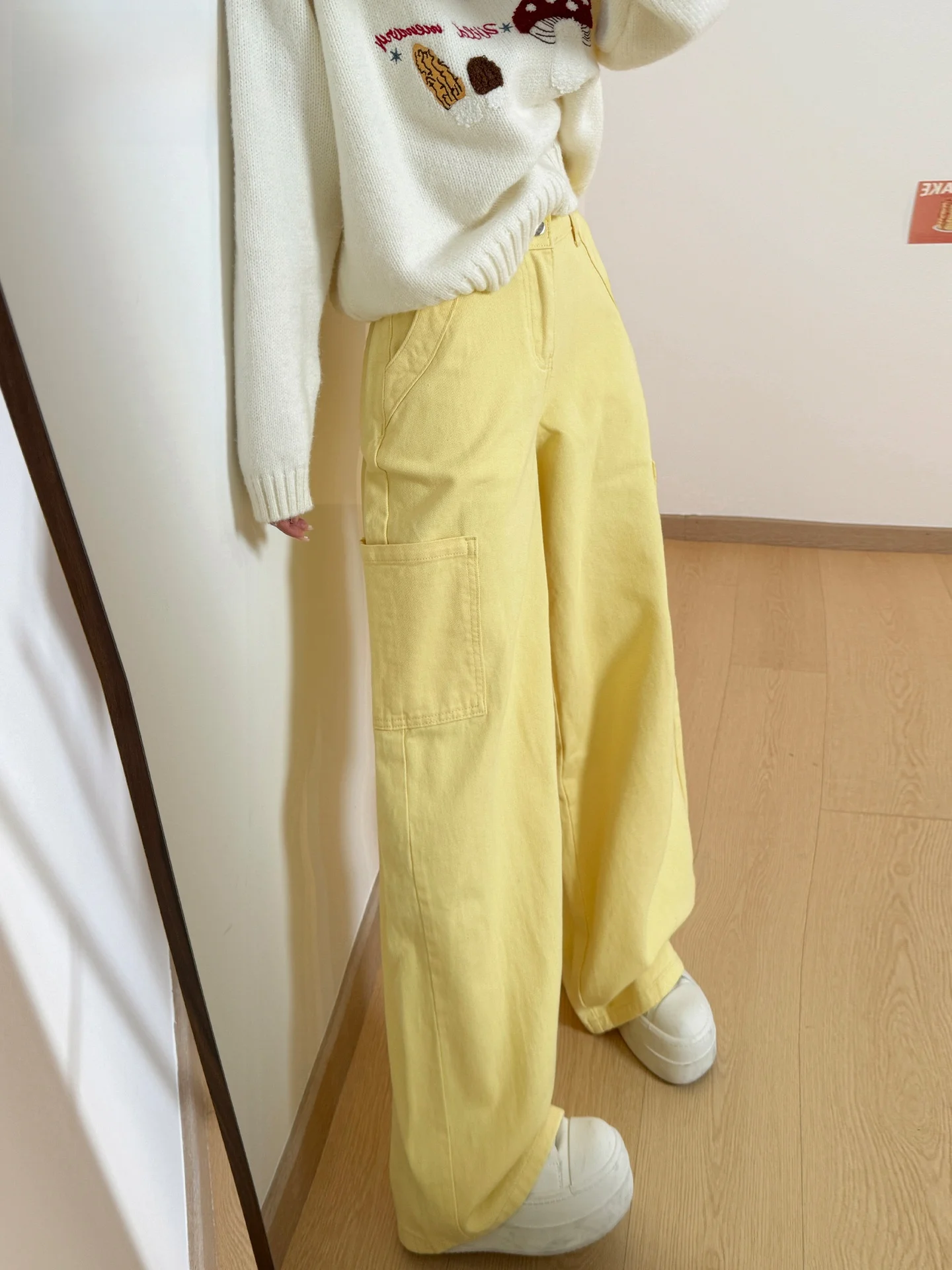 

Женские повседневные широкие брюки-карго желтого цвета, новинка лета 2026, прямые, в стиле Dopaamine, популярные, свободного кроя, джинсы с высокой талией, хлопок