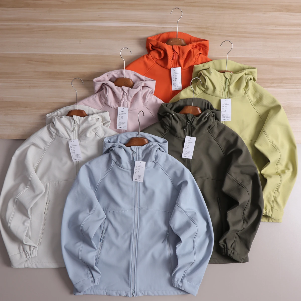 Durable Water-Resistant Men's Hooded Jacket for Outdoor Sports Autumn Fashion Soft  Coat Couple Matching