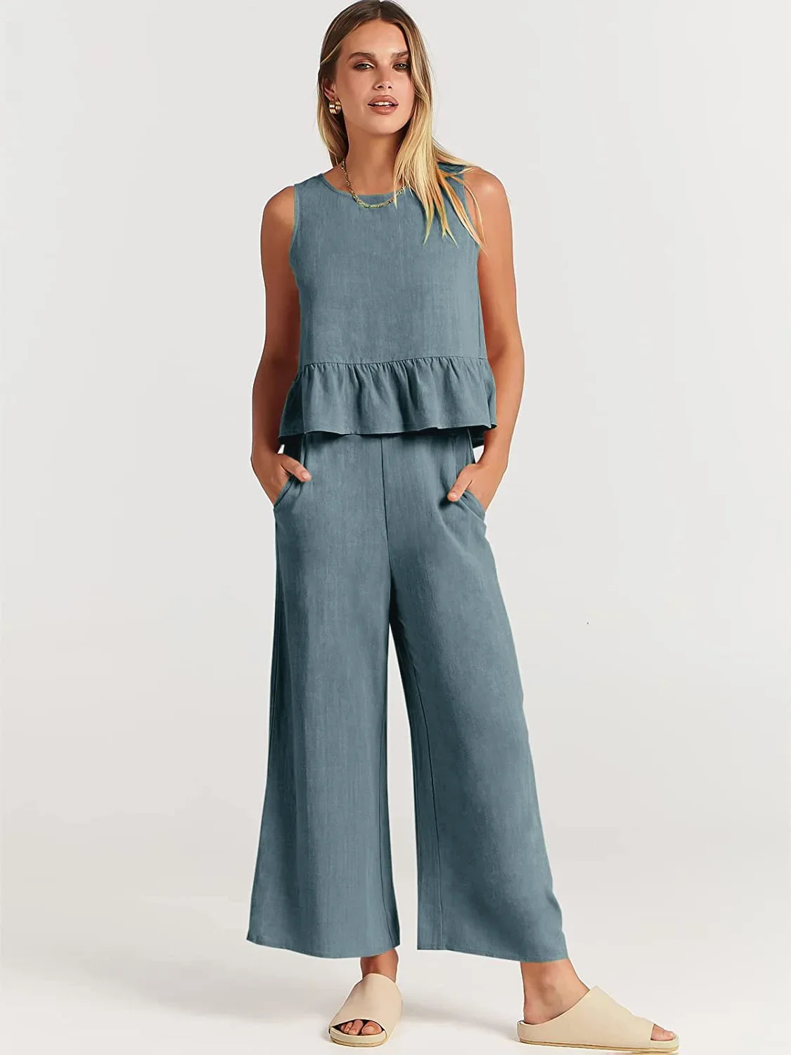

Women's New Summer Suit Solid Color Casual Sleeveless Pleated Round Neck Vest Button Wide Leg Nine-point Pants Two-piece Set