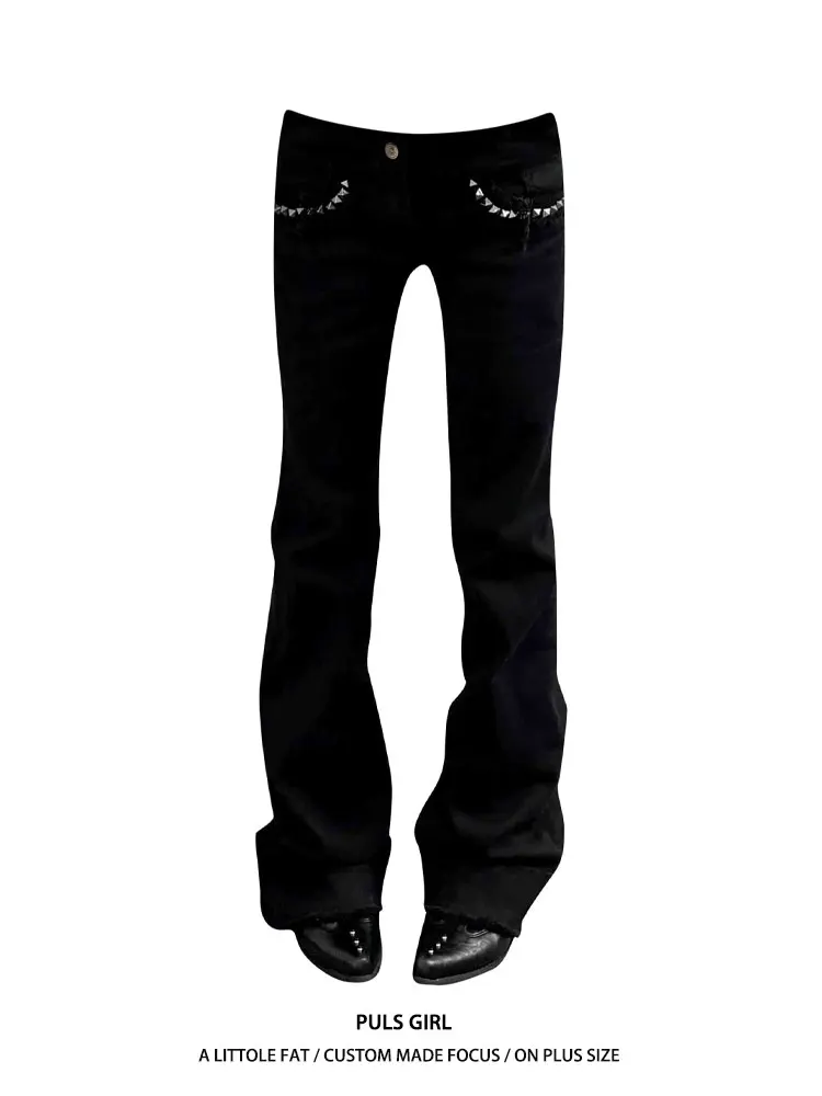 

Женские джинсы-клеш с низкой талией, новинка весеннего сезона, в стиле Spicy Girl, с заклепками, в американском ретро-дизайне, больших размеров, облегающие, длинные брюки