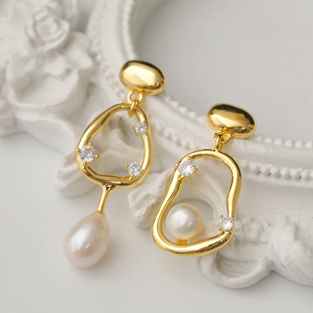 Kshmir French Vintage Asymmetrical Metal Pearl Earrings for Women Baroque Style Elegant Wedding Jewelry Gifts