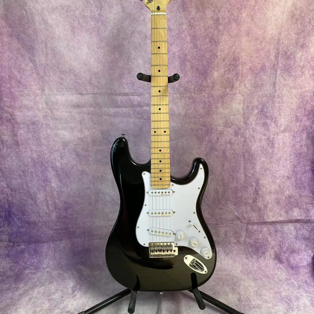 Guitarra eléctrica, diapasón de arce, pastillas SSS, cuerpo de tilo, herrajes cromados, 22 trastes, 6 cuerdas, en stock