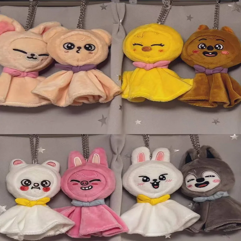 8 قطع جديدة من سلسلة المفاتيح الدمية اللطيفة من skzoo، حقيبة مدرسية لطيفة وحساسة، قلادة سيارة، هدايا دعم مروحة الأطفال في الشارع