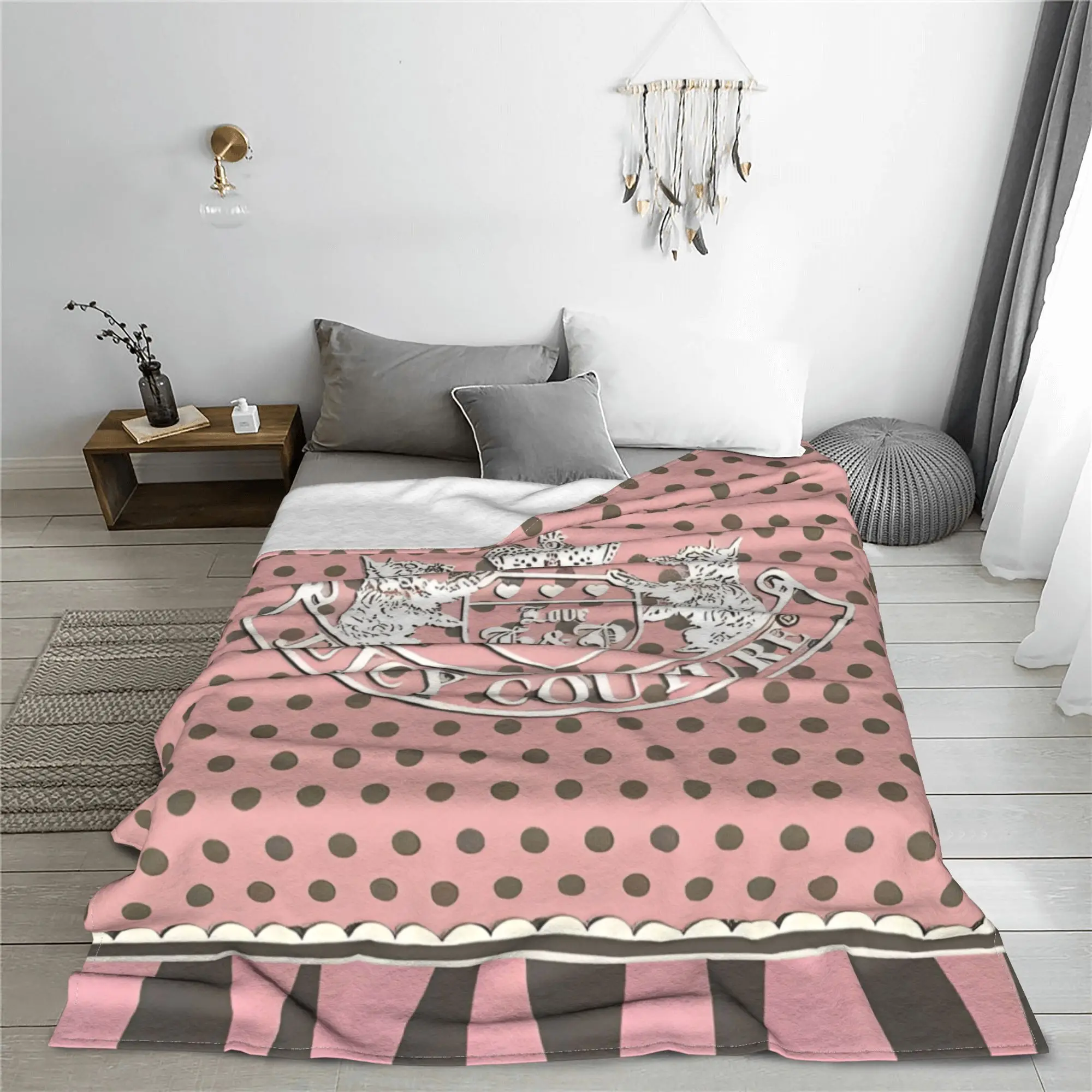 Juicys Pink Y2K JC Blanket Coutures Flannel Awesome Warm Throw Blankets for Bedding Lounge Summer