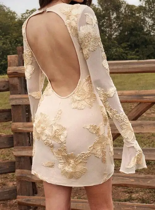 

Autumn and Winter Sexy Flared Sleeves Hip Wrap Dress of Women's Clothing Personalized Street Style Female Fashion Sweet Dresses