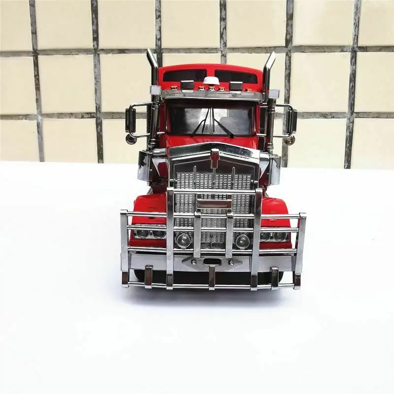 Exclusive T909 Prime Mover Australian Truck Red 1/32 Scale Die-Cast Tractor Model New in Box