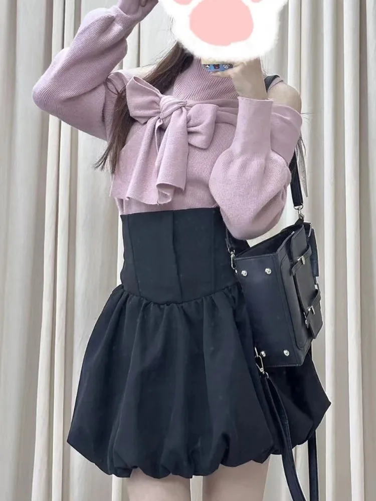

Японский комплект из двух предметов, женский вязаный свитер с открытыми плечами и милым бантом + милые плиссированные юбки трапециевидной формы, эстетические наряды Y2k